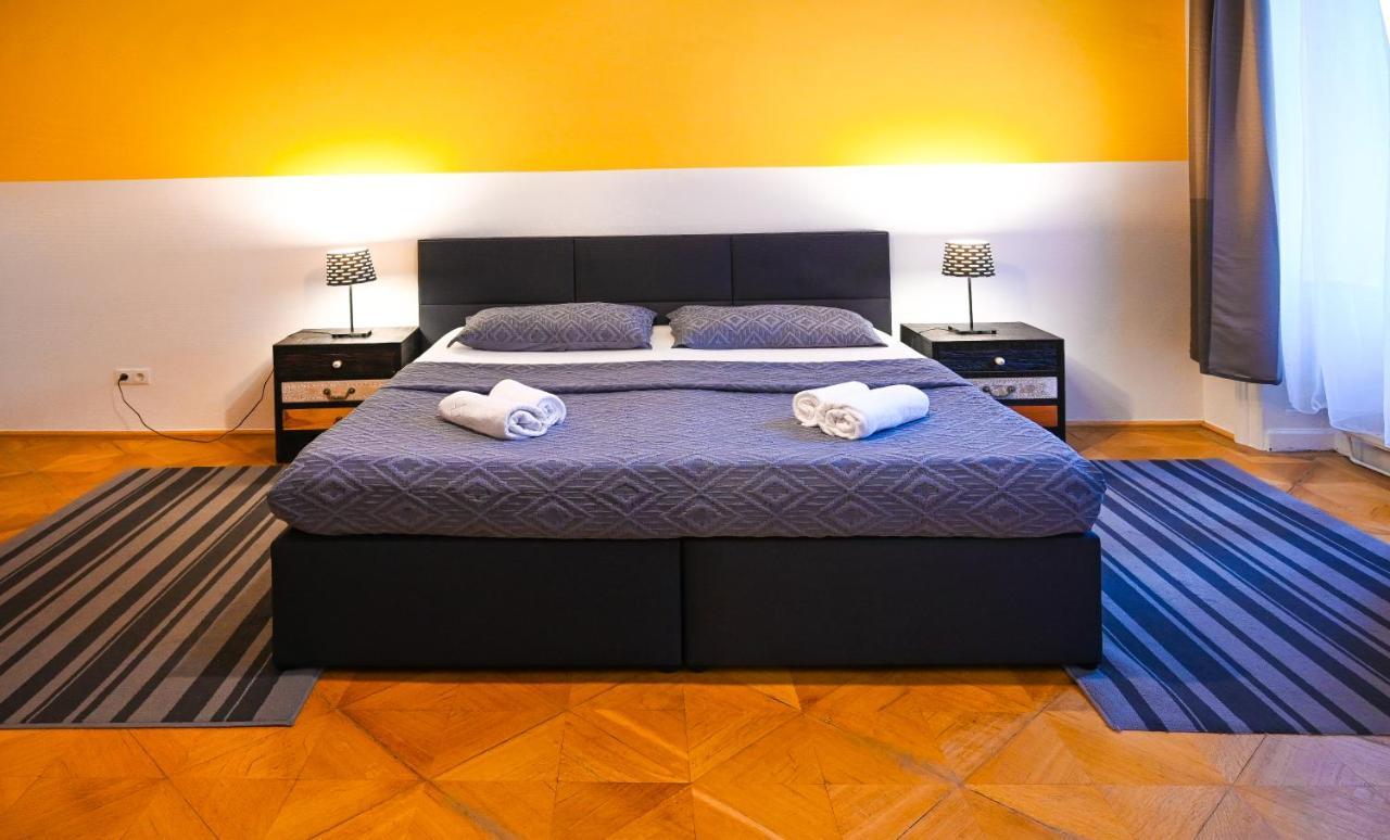 Backpacker Apartment City Center Wenen Buitenkant foto
