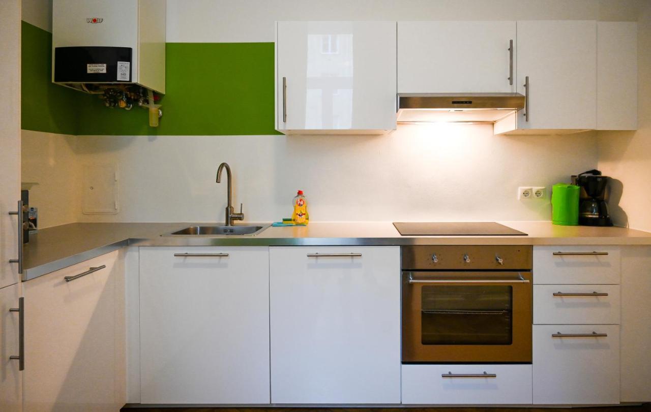 Backpacker Apartment City Center Wenen Buitenkant foto